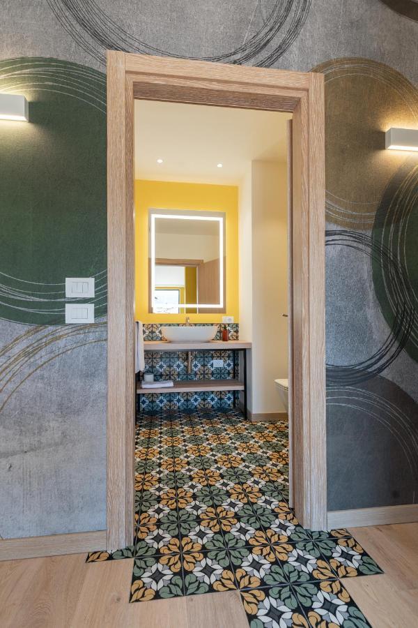 Lillil - Popping Holiday Riva del Garda Exterior foto