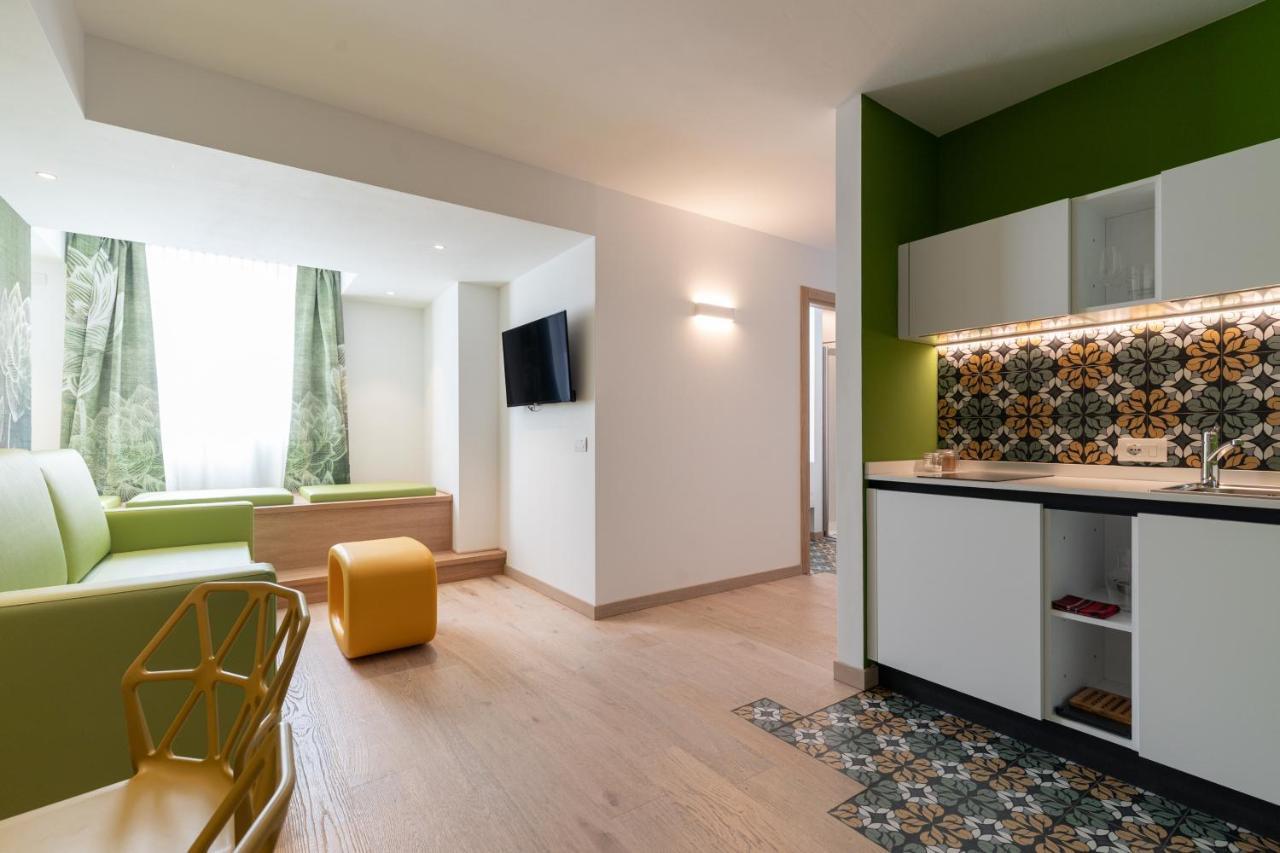 Lillil - Popping Holiday Riva del Garda Exterior foto