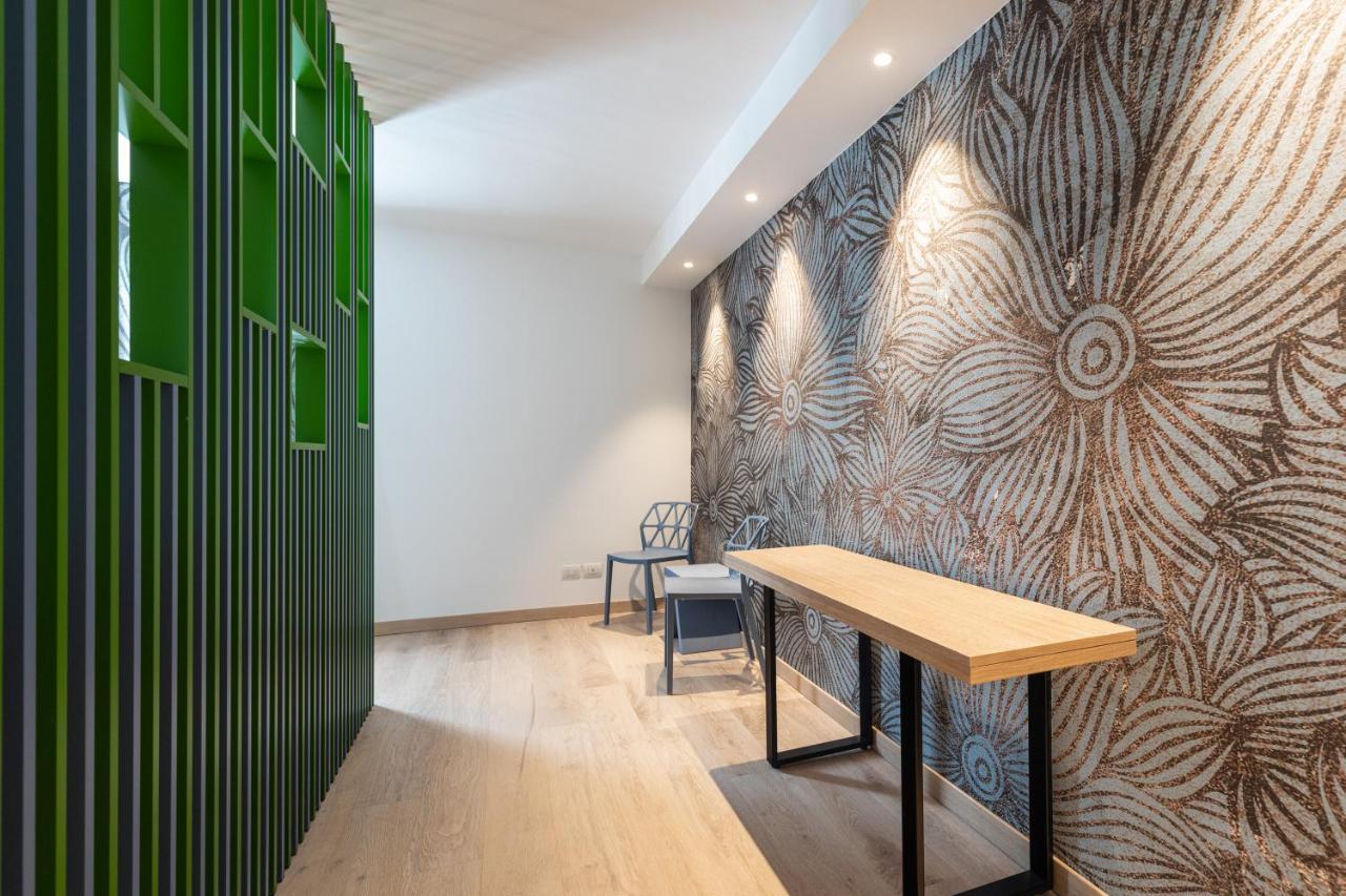 Lillil - Popping Holiday Riva del Garda Exterior foto